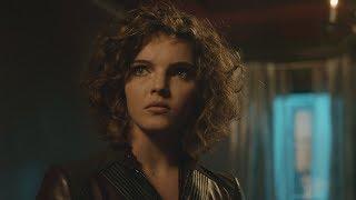 Selina Kyle | Ivy wants to join the Sirens [Gotham 4x02] 3 / 4