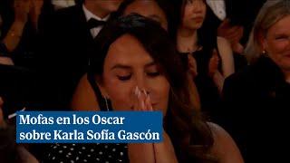 El presentador de los Oscar bromea sobre Karla Sofía Gascón