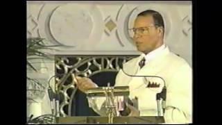 Min Louis Farrakhan   Beating Prophecy   10/19/97