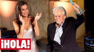 La reina Letizia vive una noche de Hollywood en Mallorca junto a Michael Douglas