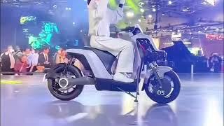 Xiaomi Made a Self Driving Scooter! It's Smart and fully electric