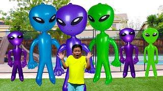 Alex Pretend Play Story about Green Aliens and Spaceship Toys for Kids