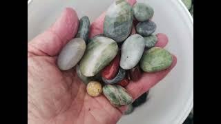 ROCKHOUNDING, Kakanui beach,  New Zealand. #nicolagraynewzealandrockhound