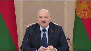 Лукашенко: "Сегодня в России валюты девать некуда! Смылись  импортные компании!"