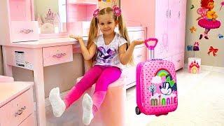 Diana and her new Room - Head, Shoulders, Knees & Toes Song For Kids