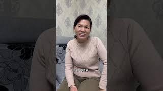 再次出发卖苹果之前，给婆婆和妈妈一个小小惊喜。