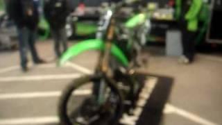 dallas supercross 2010 ryan villopoto chad reed christophe pourcel at signing and ryans bike!!