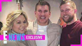 Kyle Chrisley Reacts to Todd Chrisley and Julie Chrisley’s Pardoning | E! News
