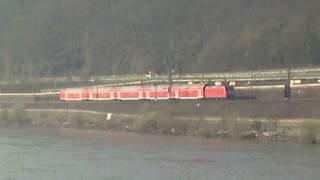 2x BR120 mit IC-Sandwich, BR146 und der Rhein und seine Schiffe gegenüber von Unkel