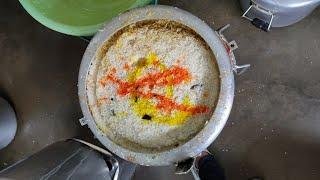 Cooker Chicken Biryani  sirf 60₹ ka   #Raipurfoodpedia #chickenbiryani #Shorts #shortvideo