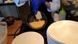 Hilton Chef makes an omelet in Tokyo Bay [힐튼 도쿄 베이 조식 오믈렛 만들기]