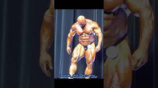 QUAD SHAKIN' Branch Warren Massive Bodybuilder 