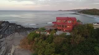 Surf Camp Nicaragua l Magnific Rock - Surf Resort & Yoga Retreat Nicaragua