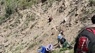 무타트 하이캠프에서 내려가다 만난 절벽길(22.7.19) / The cliff road I met while descending from Muthat High Camp