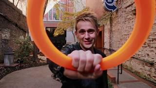 Who is juggler Niels Duinker?