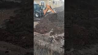 пытались спасти этот участок с кафе и кооперативом. спустя пару дней эта территория будет вся затопл