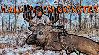 GIANT WISCONSIN BUCK!! Booner at 5yards!!!