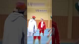 The way jimin immitating taehyung's sneeze#bts #taehyung #shorts