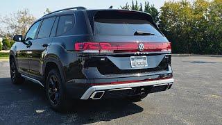 2025 VW Atlas Peak Edition SE w/Technology 360°  quick view