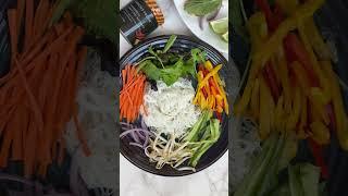 VIETNAMESE COLD NOODLE SALAD! Yum!