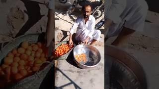 Cutting of tomatoes