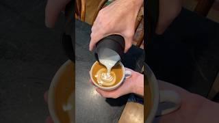 Tulip Latte Art  #latte #espresso #coffee