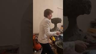 Слепил фигуру ядерный взрыв  из глины! но что-то пошло не так