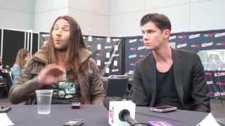 Zach McGowan Toby Schmitz - Black Sails New York Comic Con 2014