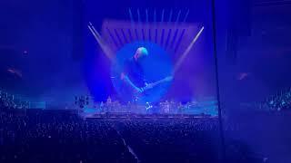 David Gilmour : 4 minutes of Pure Guitar Bliss. MSG, NYC. Nov 10th 2024