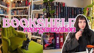 reorganizing my bookshelves, bookshelf tourand unhaul️ | bookmas day 11 [vlogmas]