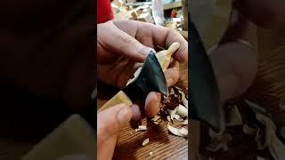 процесс создание деревянной куклы