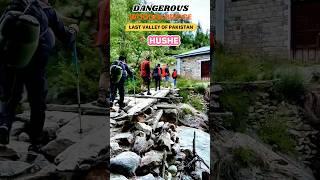 Crossing Dangerous Wooden Bridge in Hushe Valley || Hunbroq Hushe || Hushe Pakistan || Incredible K2