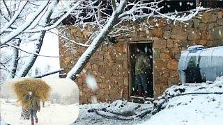 Yoğun kar yağışı altında yaşam mücadelesi ️Karakışta köy hayatı️living conditions in snowfall#snow