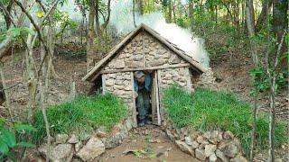 BUSHCRAFT SOLO Building A-Dugout Stone Wall Wood Roof In Shelter, Fireplace [Start To Finish]