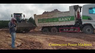 Dump Truck Unloading Stuck Recover by Wheel Loader VS Excavator Cat 320