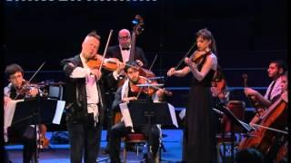 Nigel Kennedy & the Palestine Strings, Vivaldi The Four Seasons - Aug 2013, Proms - BBC. 1/3