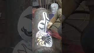 #upcycle #plasmacuttingmachine #welding #artist #sculpture #tutorial