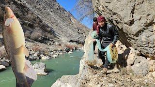 Nomadic life: wonderful fishing in the mountain nature