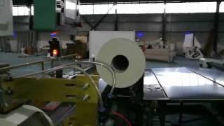 Maxi roll cutting machine