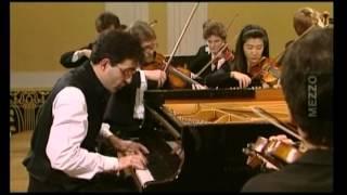 Concerto for piano n°17 by W A Mozart   Paul Gulda