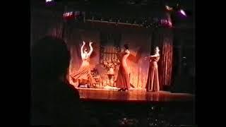 Klassischer Tanz mit Tüchern im Flamenco-Stil: aus Hotelshow Matalascanas 2003