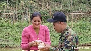 The husband cleans the garden and fish pond. The beloved wife sells goods in the new house.