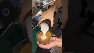 Latte Art with Breville Barista Pro #latte #latteart #espresso #shorts