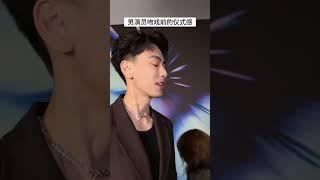 他好像...在玩抽象？ 演员夫妻日常 春节倒计时