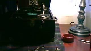 Victrola VV 50 Julie London Cry Me a River 78rpm fiber needle.wmv