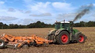 Fendt 936 Simba 500 Cultivating