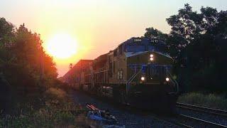 CSX Q131 FLYS through CP 163 with friendly crew and CT45AH leader!