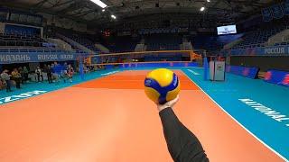 VOLLEYBALL-FIRST-PERSON-SPIEL mit Artem Volvich / ZENIT KAZAN / Russische Nationalmannschaft