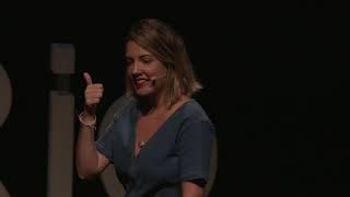 Quebrando o Tabu da Ciência | Julia Moura | TEDxRioED