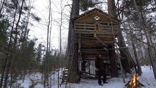 The man found a tree house. Spending the night alone. Part 3